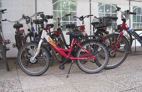 Fahrradverleih | Auch Kinderfahrräder